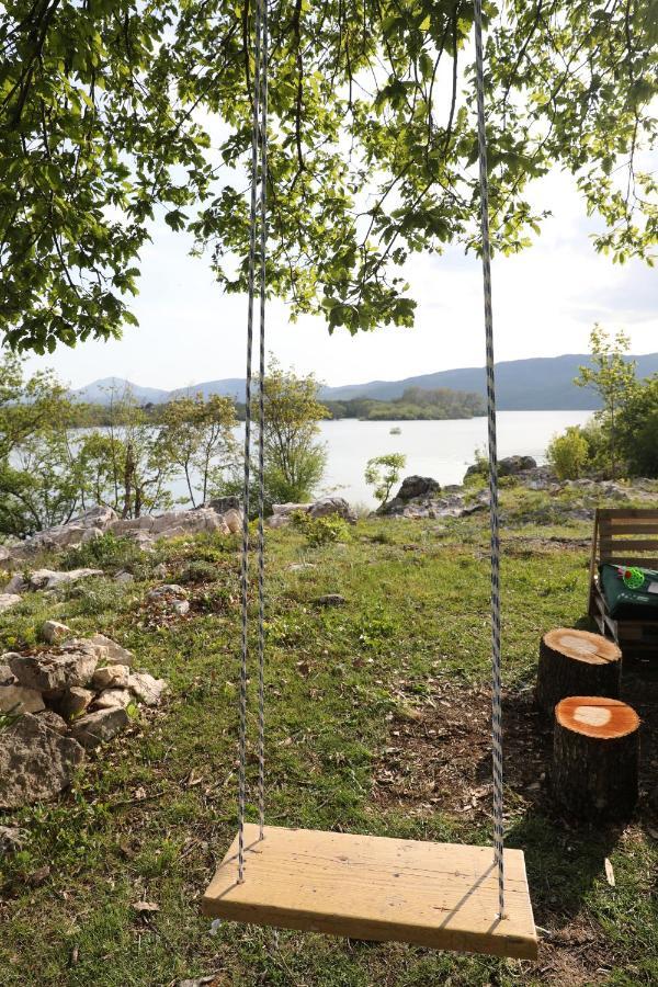 Lake House 'Vilin Konak' Nikšić Bagian luar foto